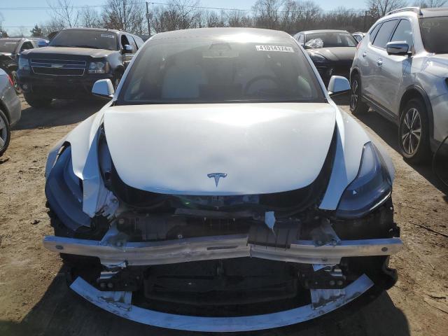 Photo 4 VIN: 5YJ3E1EA0PF500502 - TESLA MODEL 3 