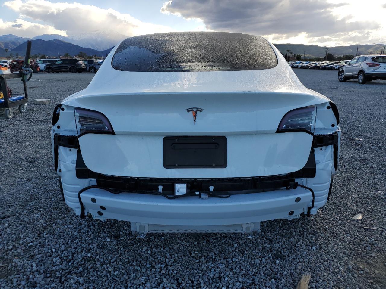 Photo 5 VIN: 5YJ3E1EA0PF508339 - TESLA MODEL 3 