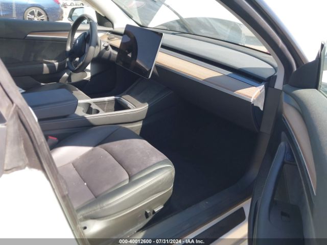 Photo 4 VIN: 5YJ3E1EA0PF516909 - TESLA MODEL 3 