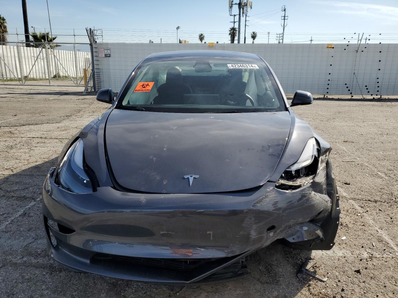 Photo 4 VIN: 5YJ3E1EA0PF550168 - TESLA MODEL 3 