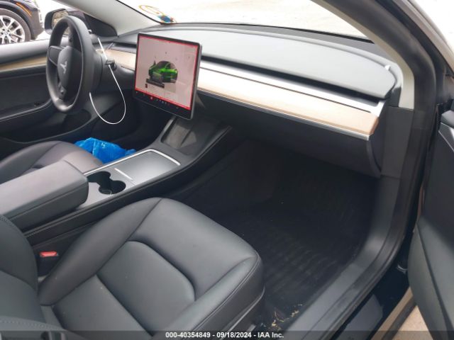 Photo 4 VIN: 5YJ3E1EA0PF559016 - TESLA MODEL 3 