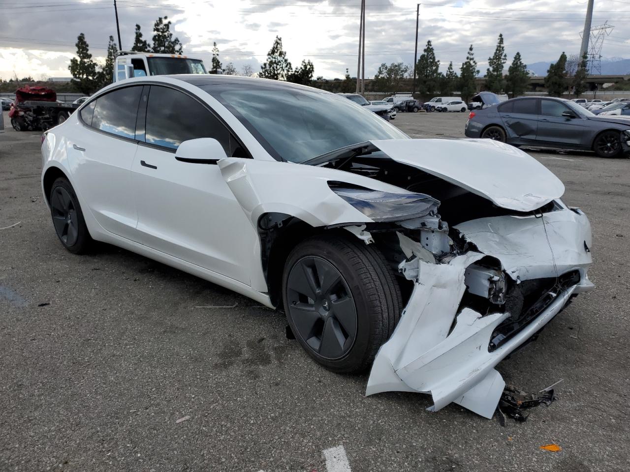 Photo 3 VIN: 5YJ3E1EA0PF567343 - TESLA MODEL 3 