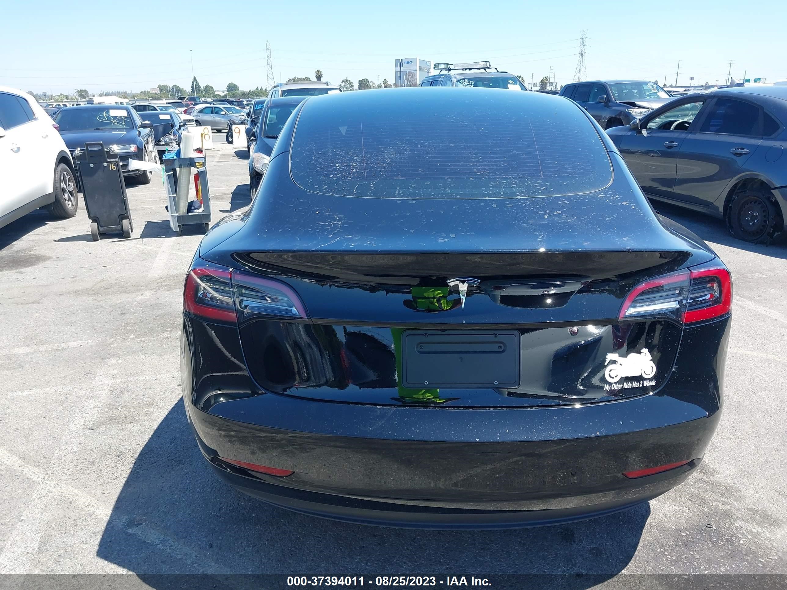 Photo 13 VIN: 5YJ3E1EA0PF568394 - TESLA MODEL 3 