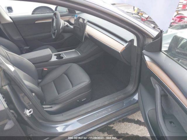 Photo 4 VIN: 5YJ3E1EA0PF665322 - TESLA MODEL 3 