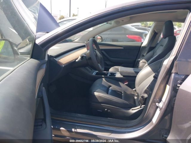 Photo 4 VIN: 5YJ3E1EA0PF681357 - TESLA MODEL 3 