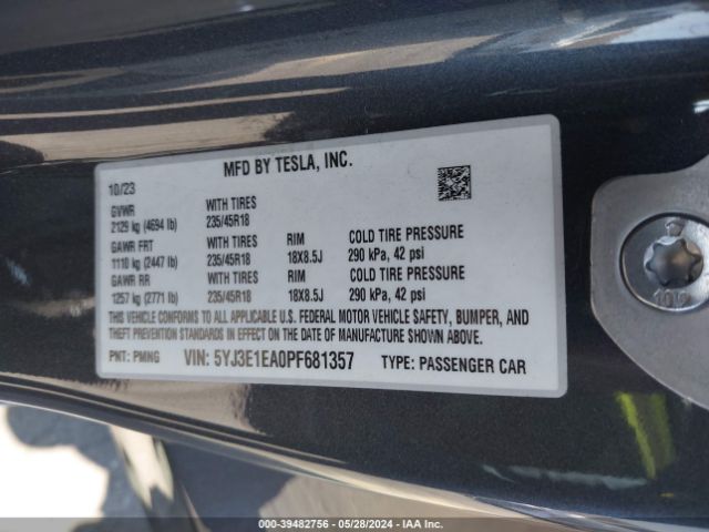 Photo 8 VIN: 5YJ3E1EA0PF681357 - TESLA MODEL 3 