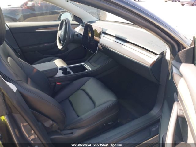 Photo 4 VIN: 5YJ3E1EA0PF694464 - TESLA MODEL 3 