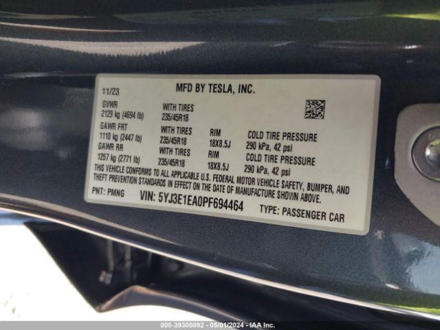 Photo 8 VIN: 5YJ3E1EA0PF694464 - TESLA MODEL 3 