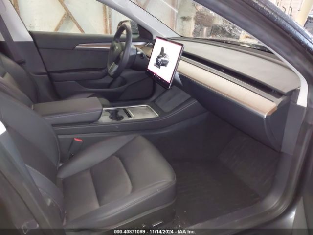 Photo 4 VIN: 5YJ3E1EA0PF698028 - TESLA MODEL 3 