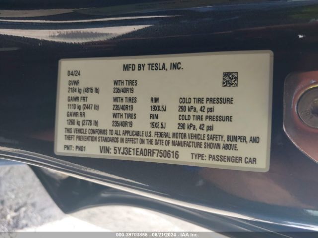 Photo 8 VIN: 5YJ3E1EA0RF750616 - TESLA MODEL 3 