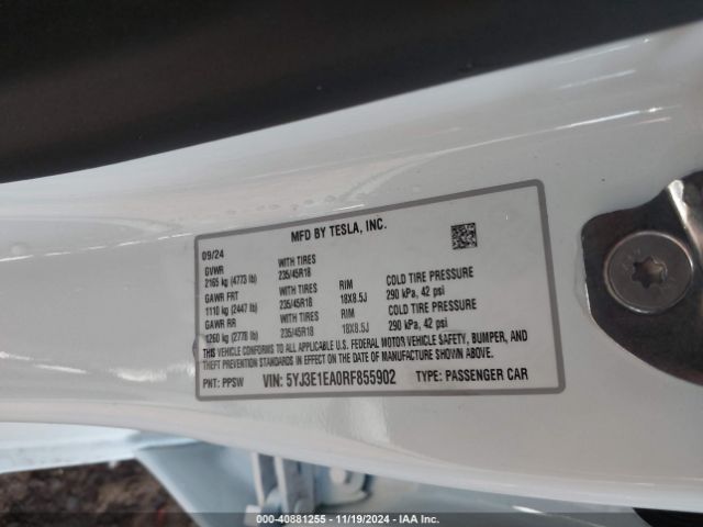 Photo 8 VIN: 5YJ3E1EA0RF855902 - TESLA MODEL 3 