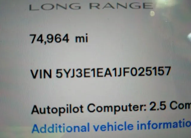 Photo 8 VIN: 5YJ3E1EA1JF025157 - TESLA MODEL 3 