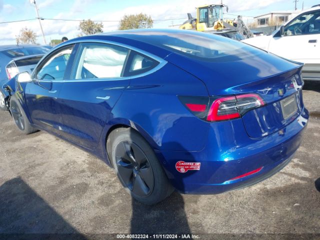 Photo 2 VIN: 5YJ3E1EA1JF043156 - TESLA MODEL 3 