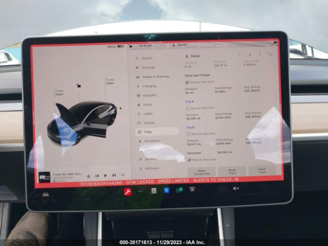 Photo 6 VIN: 5YJ3E1EA1JF044260 - TESLA MODEL 3 