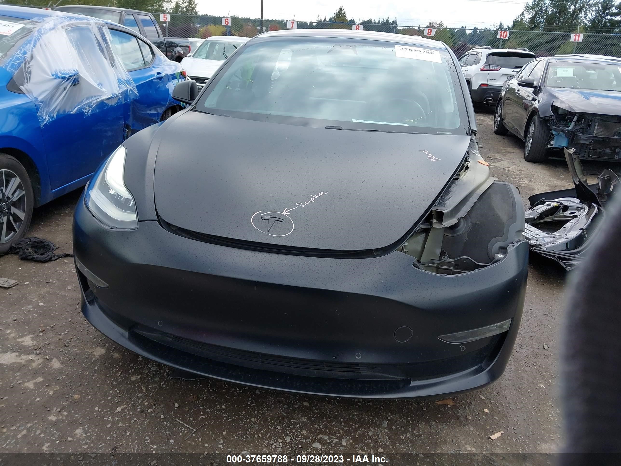 Photo 11 VIN: 5YJ3E1EA1JF044503 - TESLA MODEL 3 