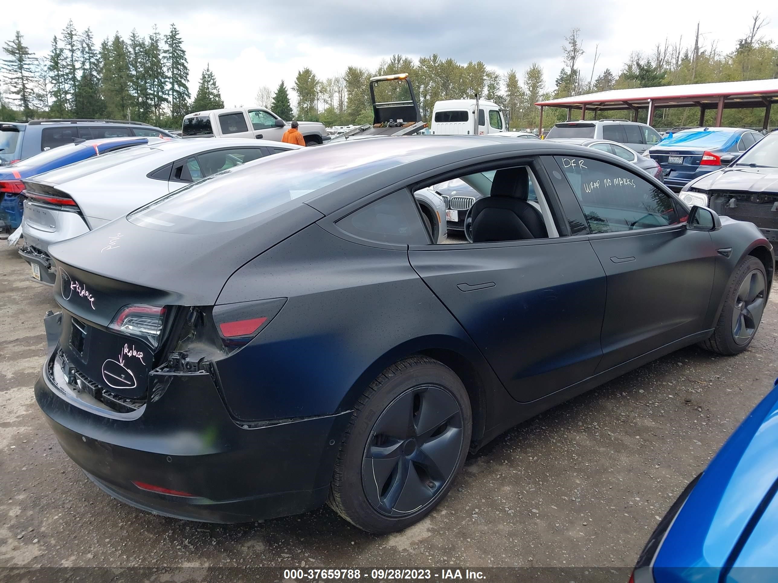 Photo 3 VIN: 5YJ3E1EA1JF044503 - TESLA MODEL 3 