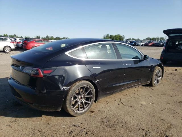 Photo 2 VIN: 5YJ3E1EA1JF070258 - TESLA MODEL 3 