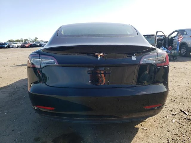 Photo 5 VIN: 5YJ3E1EA1JF070258 - TESLA MODEL 3 