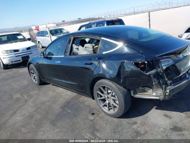 Photo 2 VIN: 5YJ3E1EA1JF156847 - TESLA MODEL 3 