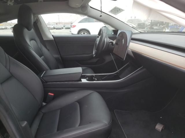 Photo 4 VIN: 5YJ3E1EA1JF172398 - TESLA MODEL 3 