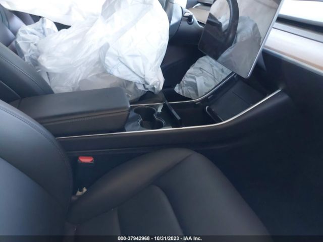 Photo 4 VIN: 5YJ3E1EA1KF297435 - TESLA MODEL 3 