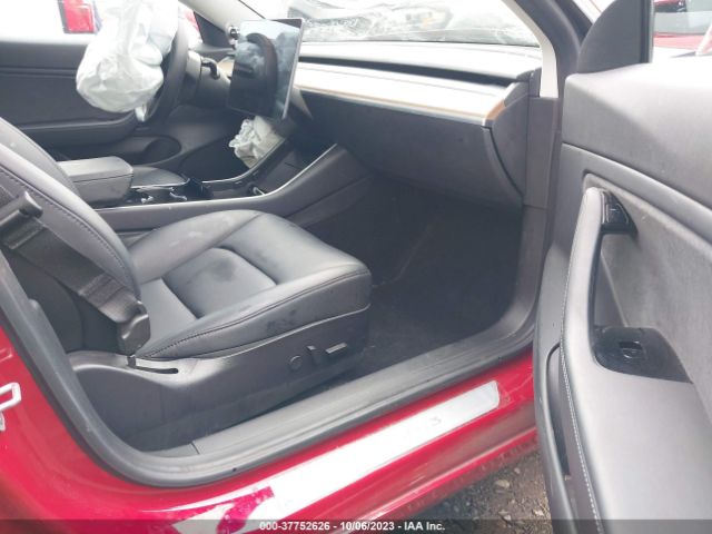 Photo 4 VIN: 5YJ3E1EA1KF300995 - TESLA MODEL 3 