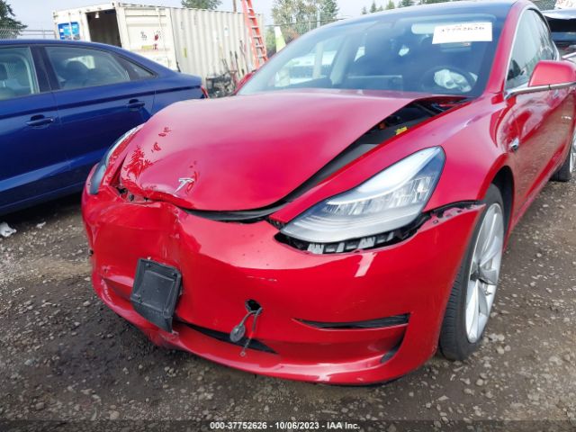 Photo 5 VIN: 5YJ3E1EA1KF300995 - TESLA MODEL 3 