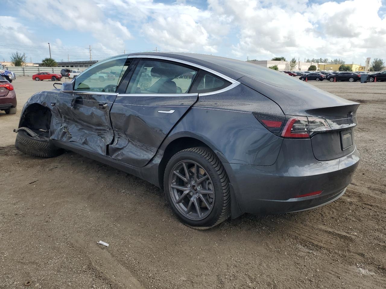 Photo 1 VIN: 5YJ3E1EA1KF306988 - TESLA MODEL 3 