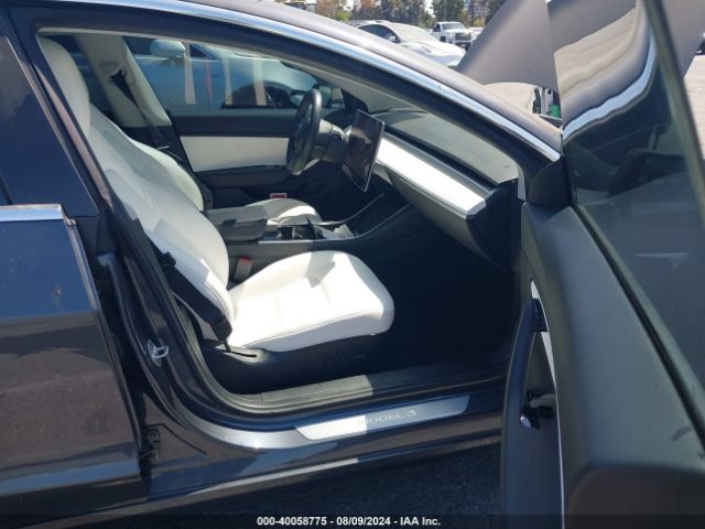 Photo 4 VIN: 5YJ3E1EA1KF312483 - TESLA MODEL 3 