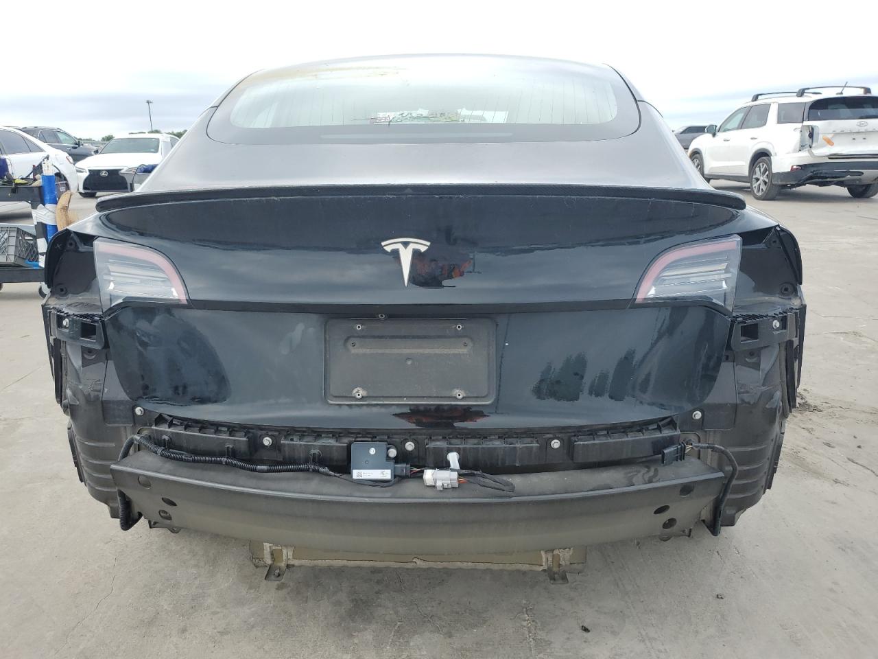 Photo 5 VIN: 5YJ3E1EA1KF315111 - TESLA MODEL 3 