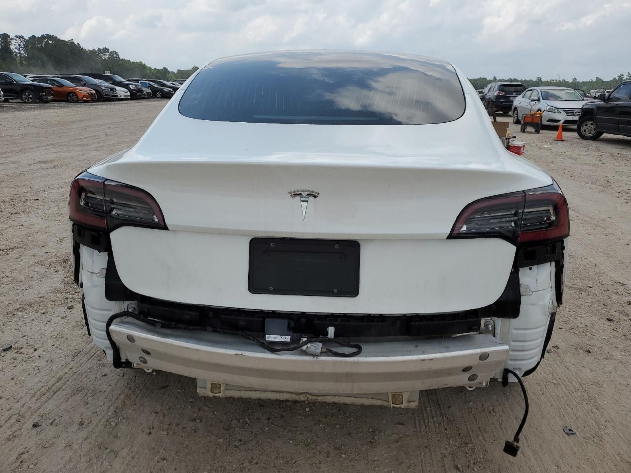 Photo 5 VIN: 5YJ3E1EA1KF425107 - TESLA MODEL 3 