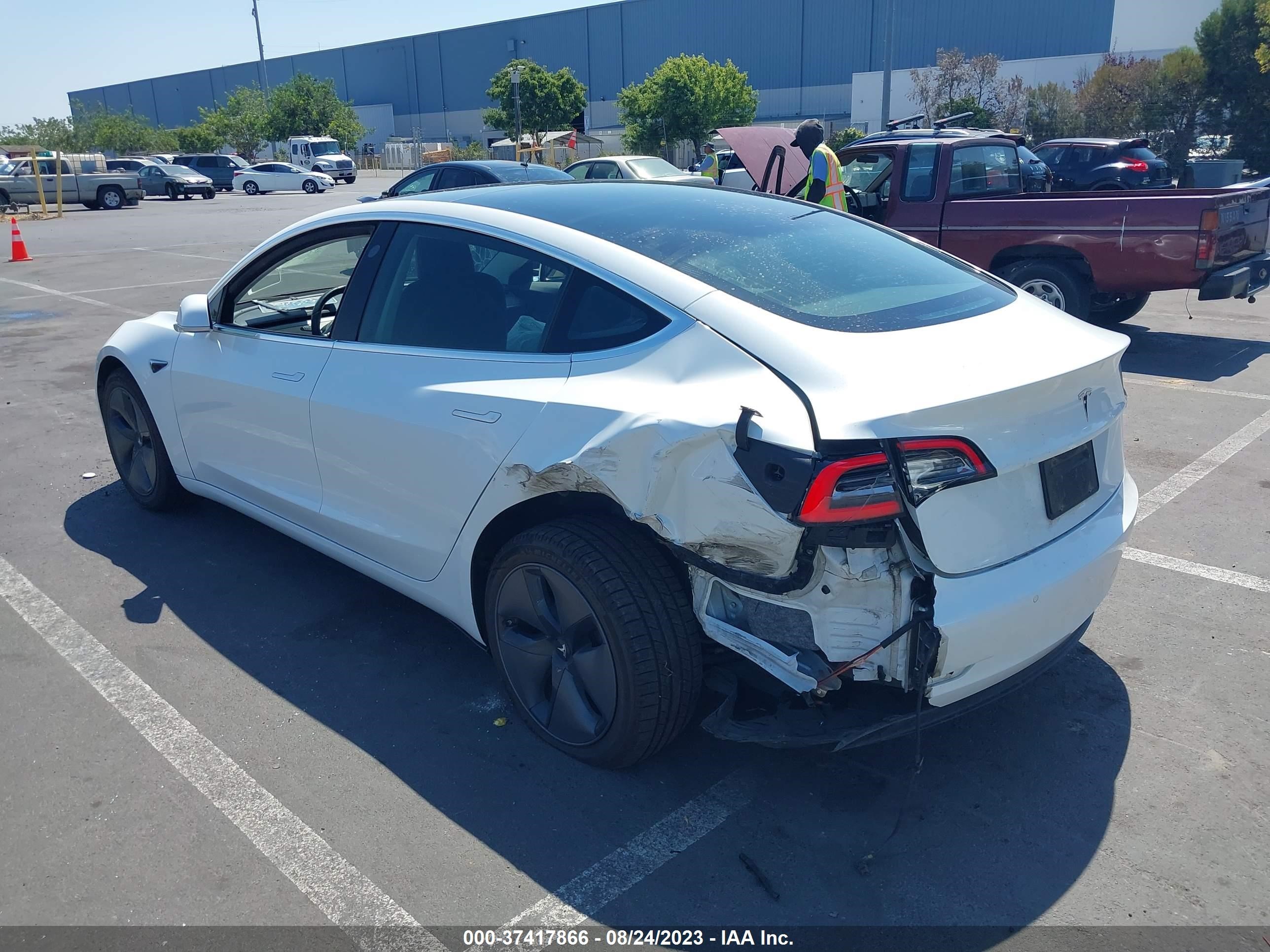 Photo 2 VIN: 5YJ3E1EA1KF425270 - TESLA MODEL 3 