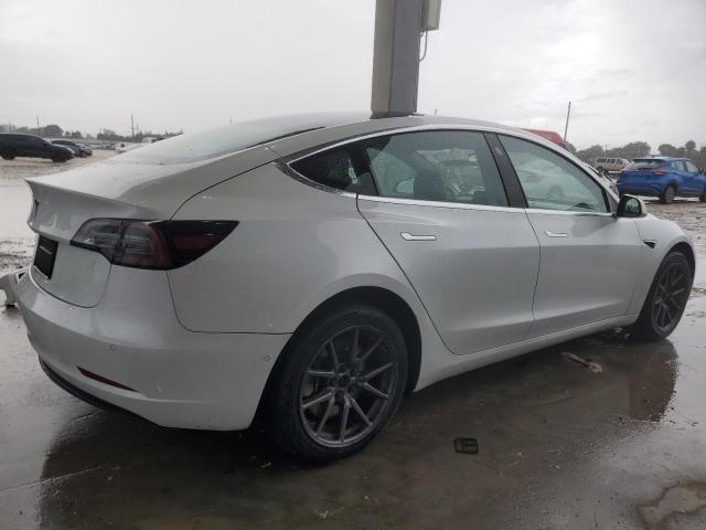 Photo 2 VIN: 5YJ3E1EA1LF612400 - TESLA MODEL 3 