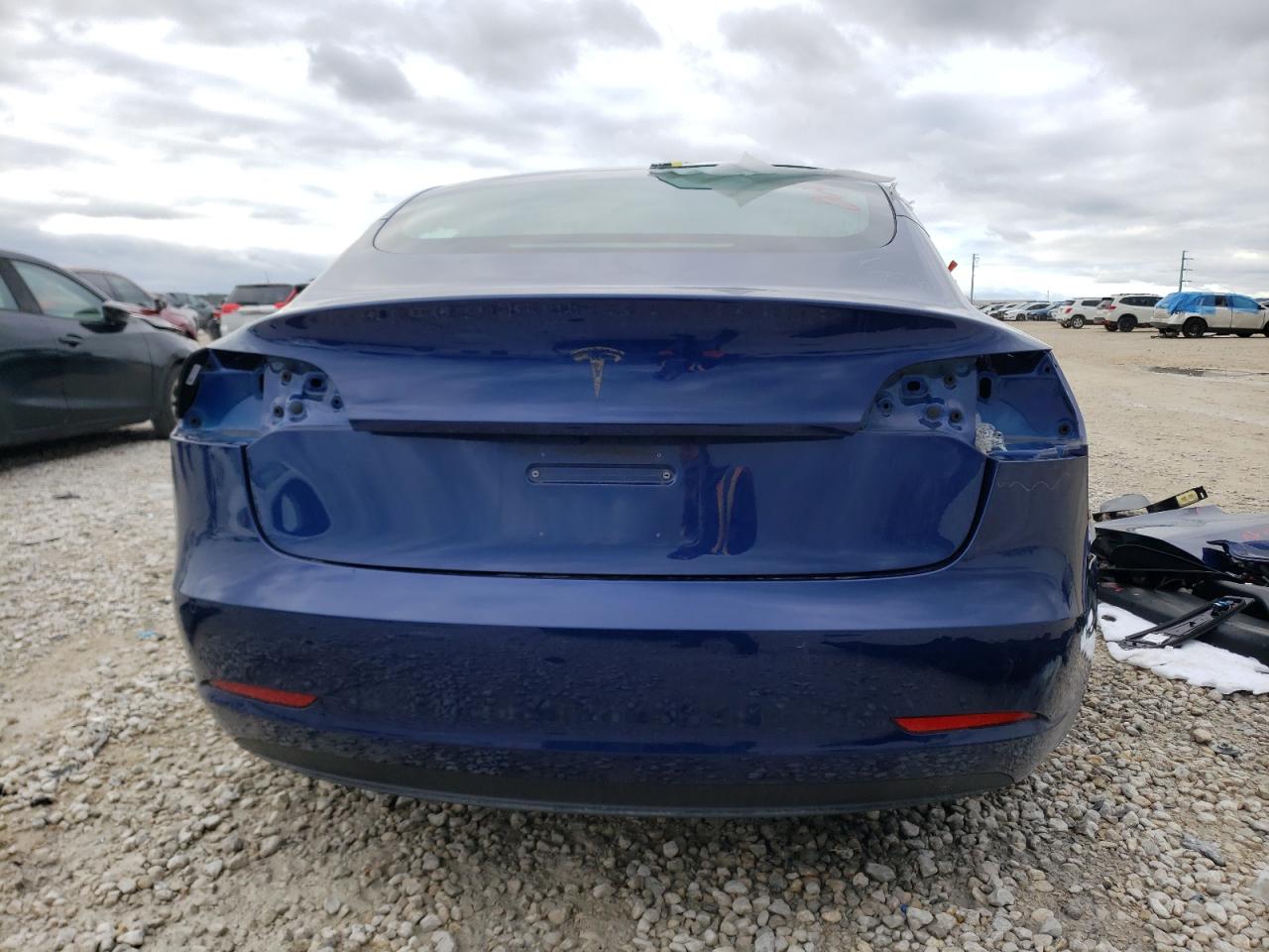 Photo 5 VIN: 5YJ3E1EA1LF631013 - TESLA MODEL 3 