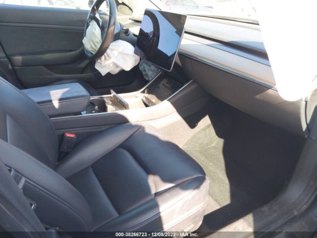 Photo 4 VIN: 5YJ3E1EA1LF644294 - TESLA MODEL 3 