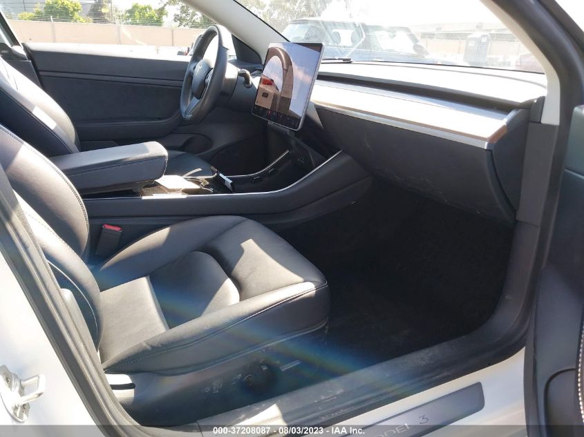 Photo 4 VIN: 5YJ3E1EA1LF645235 - TESLA MODEL 3 