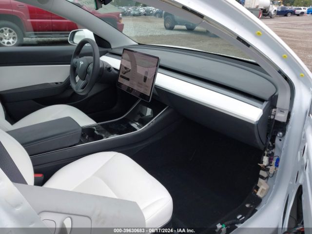 Photo 4 VIN: 5YJ3E1EA1LF805114 - TESLA MODEL 3 