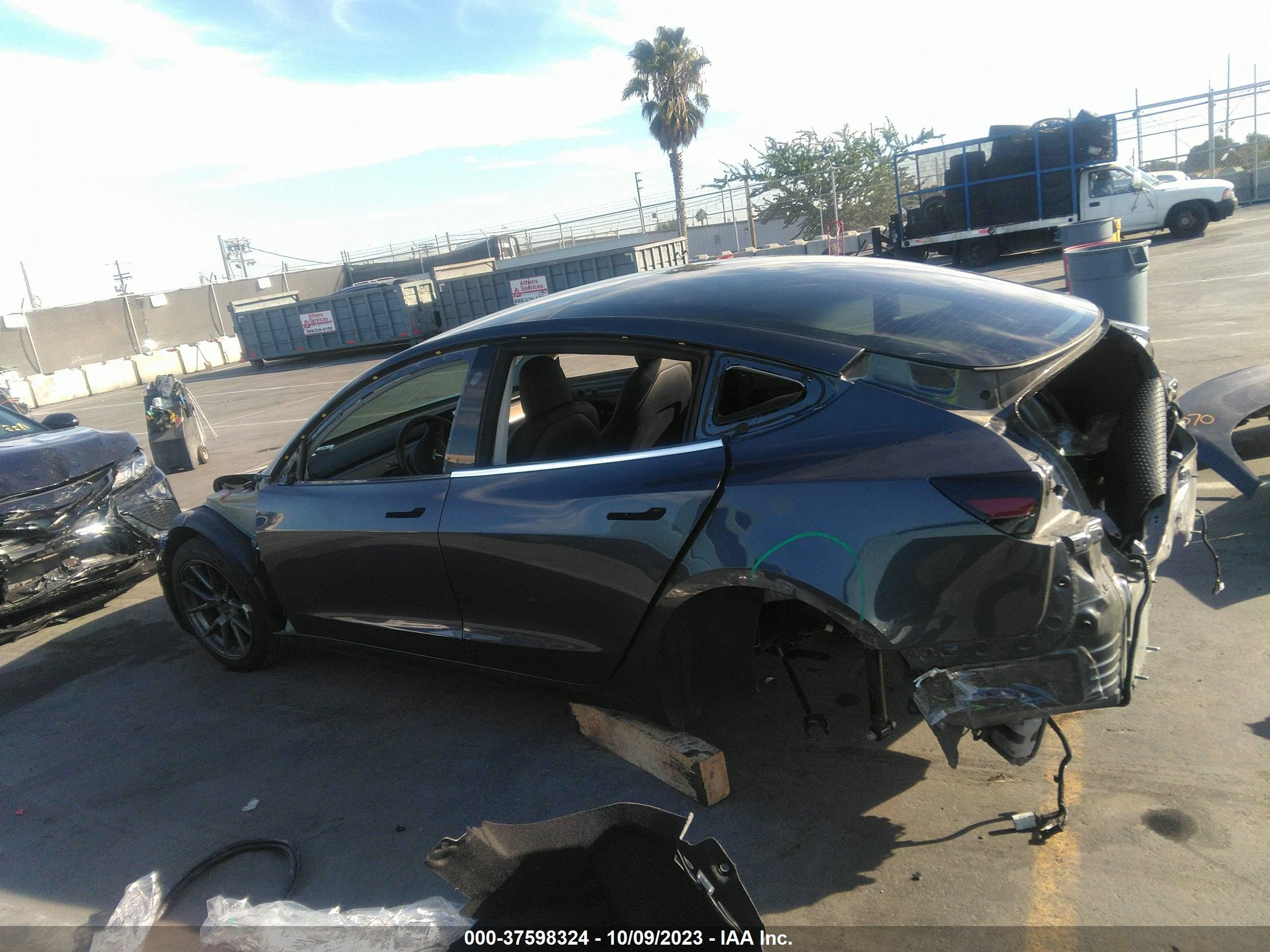 Photo 13 VIN: 5YJ3E1EA1MF002644 - TESLA MODEL 3 