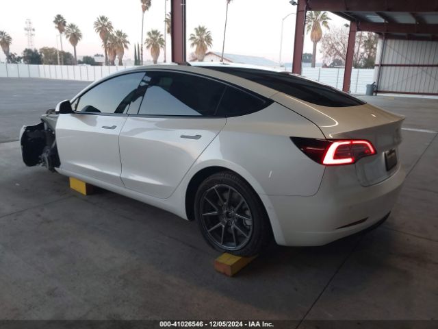 Photo 2 VIN: 5YJ3E1EA1NF113440 - TESLA MODEL 3 