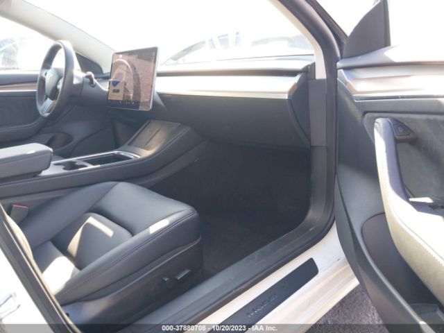 Photo 4 VIN: 5YJ3E1EA1NF237630 - TESLA MODEL 3 