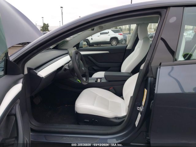 Photo 4 VIN: 5YJ3E1EA1NF313069 - TESLA MODEL 3 