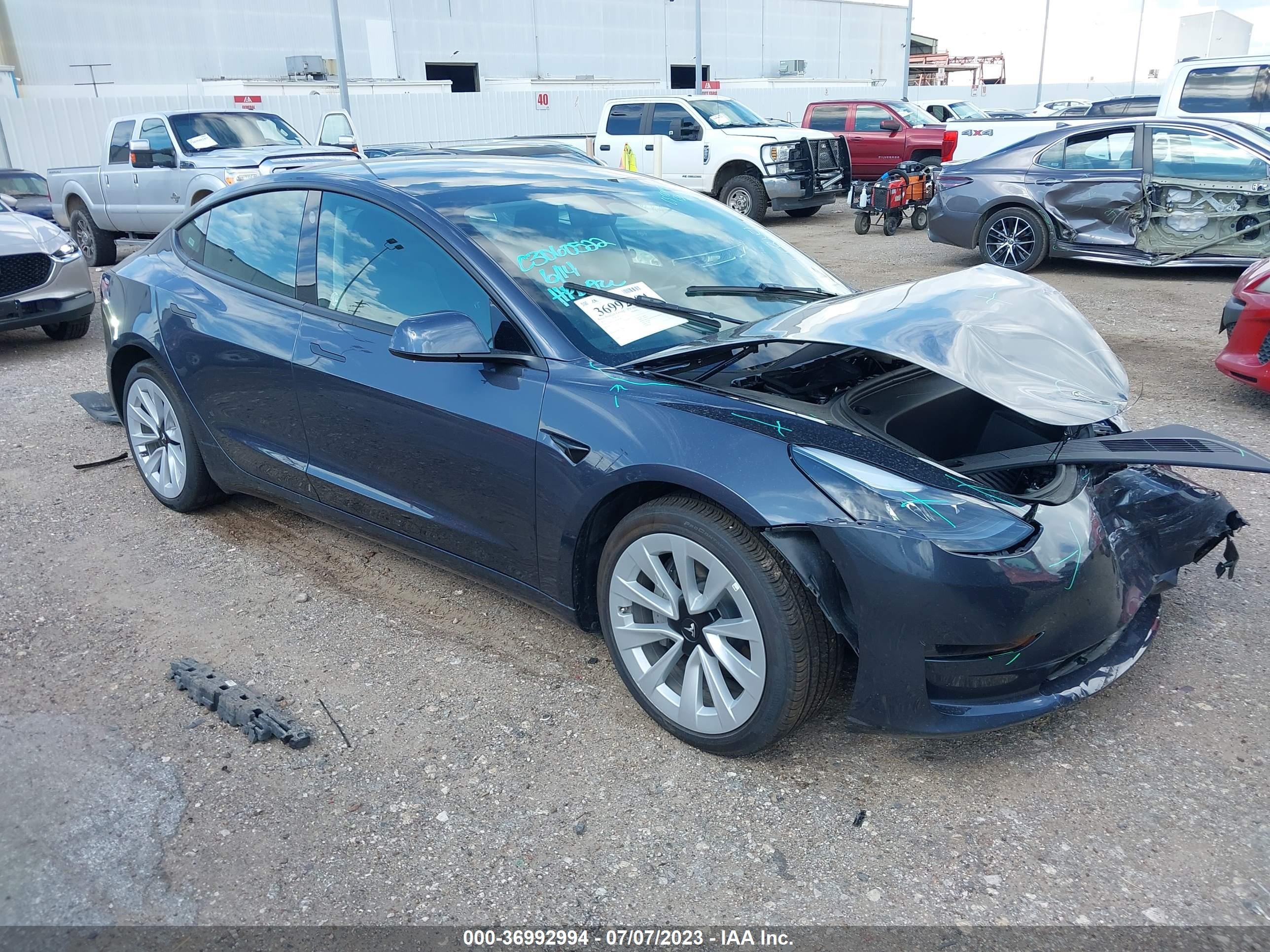 Photo 0 VIN: 5YJ3E1EA1PF384386 - TESLA MODEL 3 