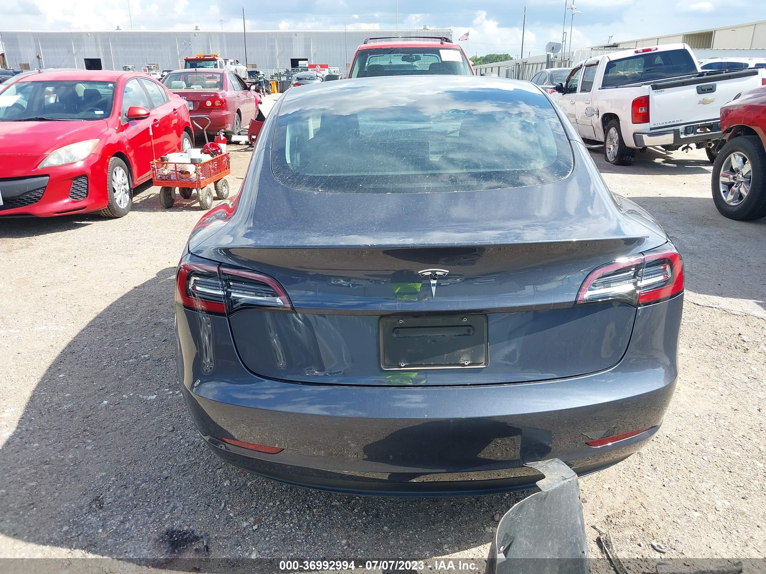 Photo 14 VIN: 5YJ3E1EA1PF384386 - TESLA MODEL 3 