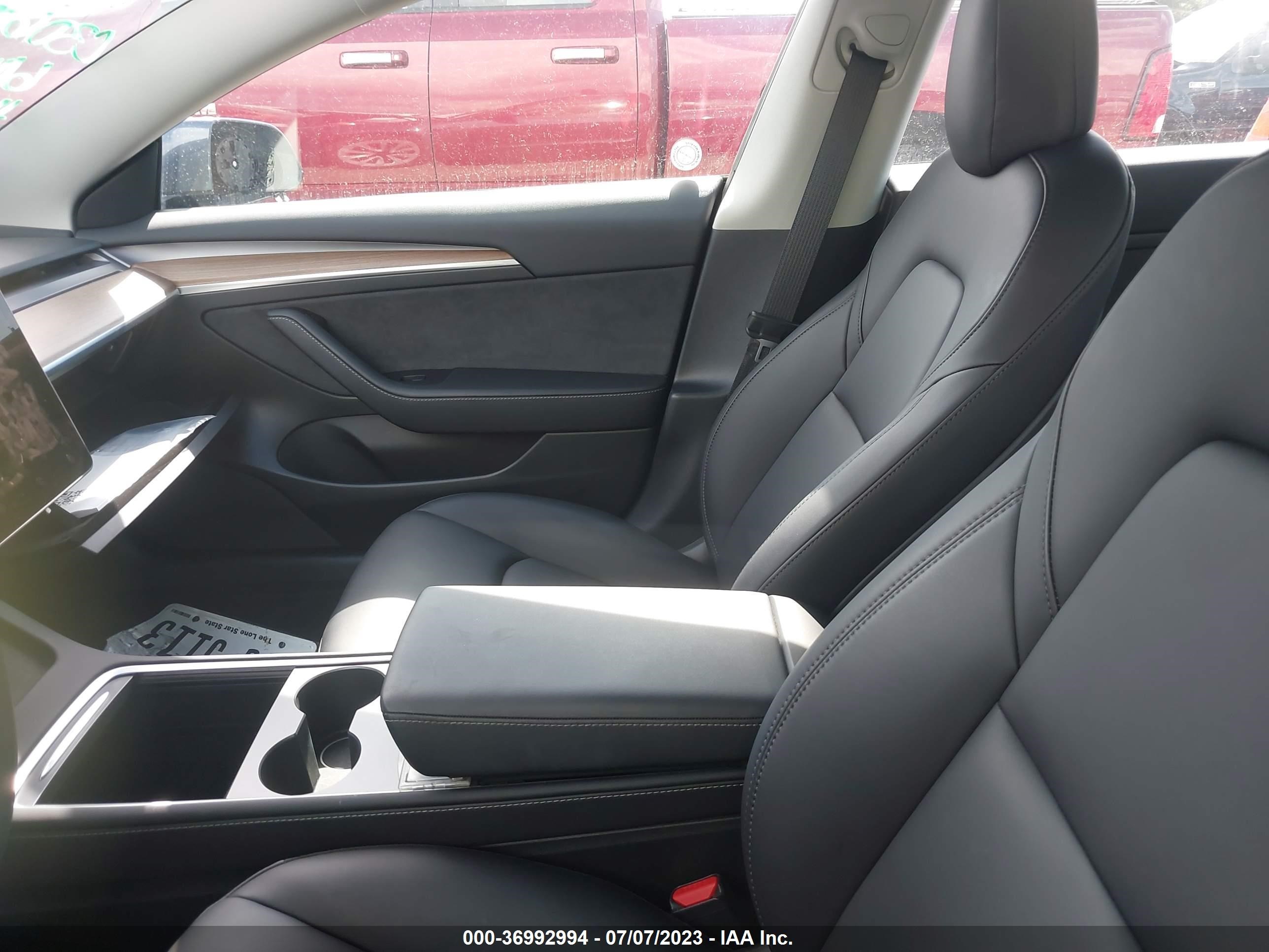 Photo 16 VIN: 5YJ3E1EA1PF384386 - TESLA MODEL 3 