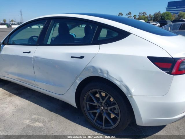 Photo 5 VIN: 5YJ3E1EA1PF407228 - TESLA MODEL 3 