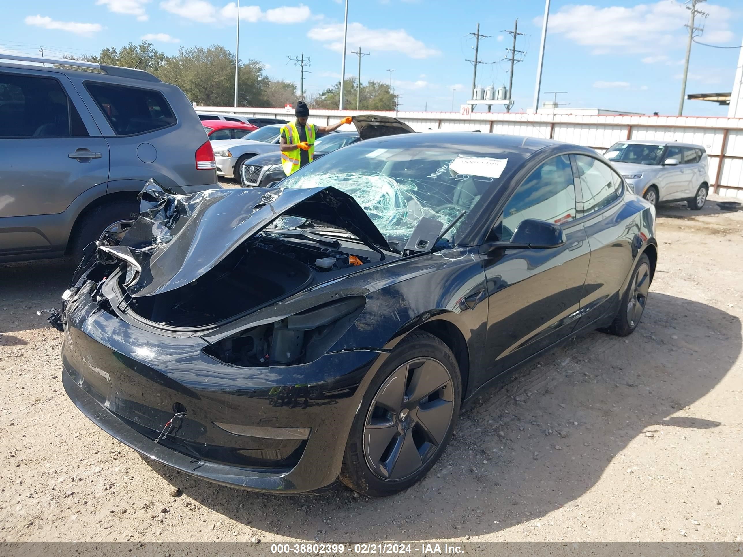 Photo 1 VIN: 5YJ3E1EA1PF428550 - TESLA MODEL 3 