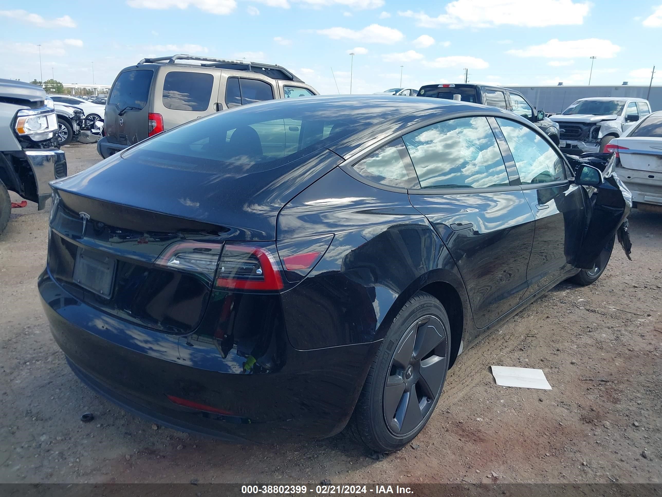 Photo 3 VIN: 5YJ3E1EA1PF428550 - TESLA MODEL 3 