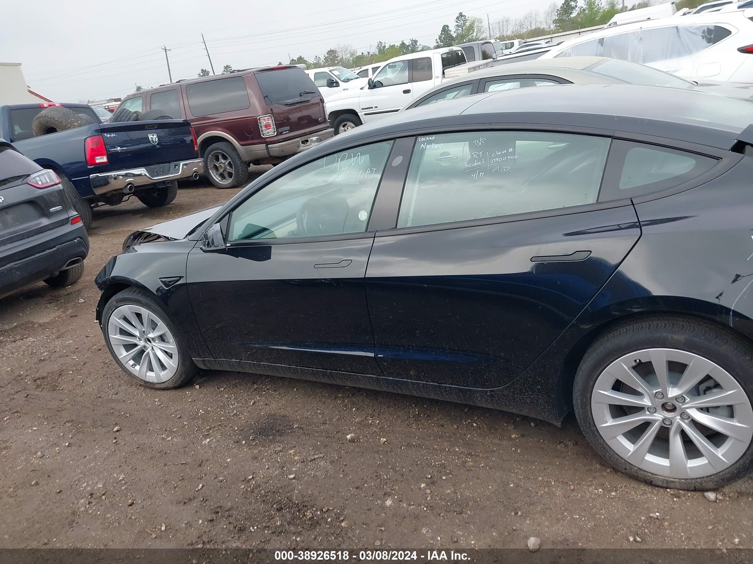 Photo 13 VIN: 5YJ3E1EA1PF435336 - TESLA MODEL 3 