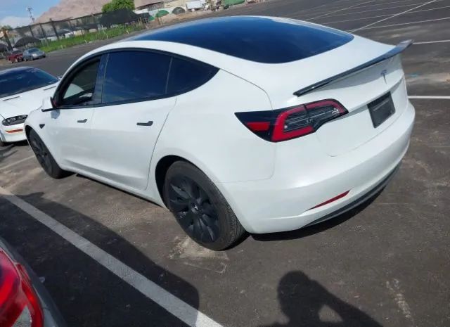 Photo 2 VIN: 5YJ3E1EA1PF501402 - TESLA MODEL 3 