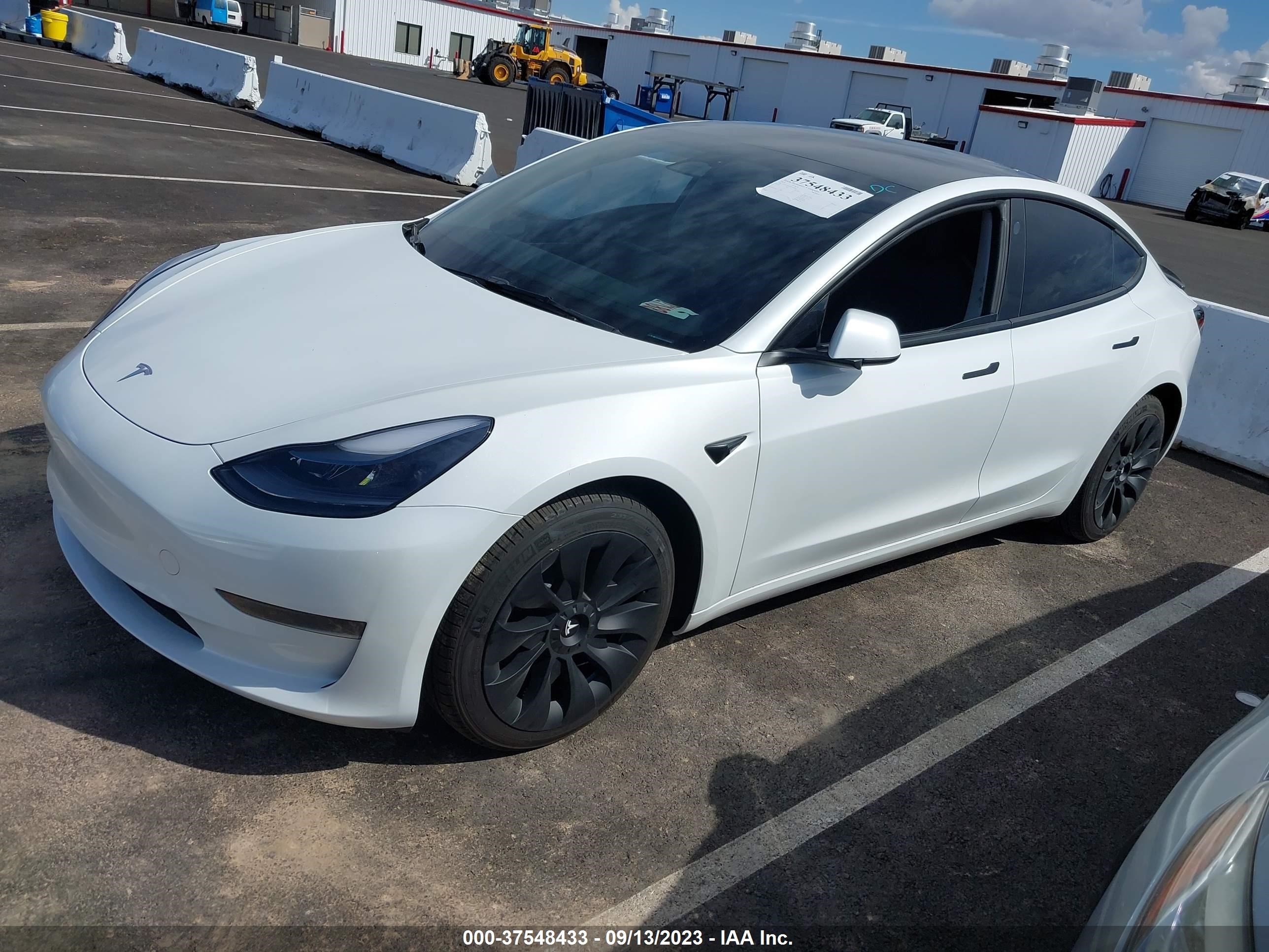 Photo 1 VIN: 5YJ3E1EA1PF501402 - TESLA MODEL 3 